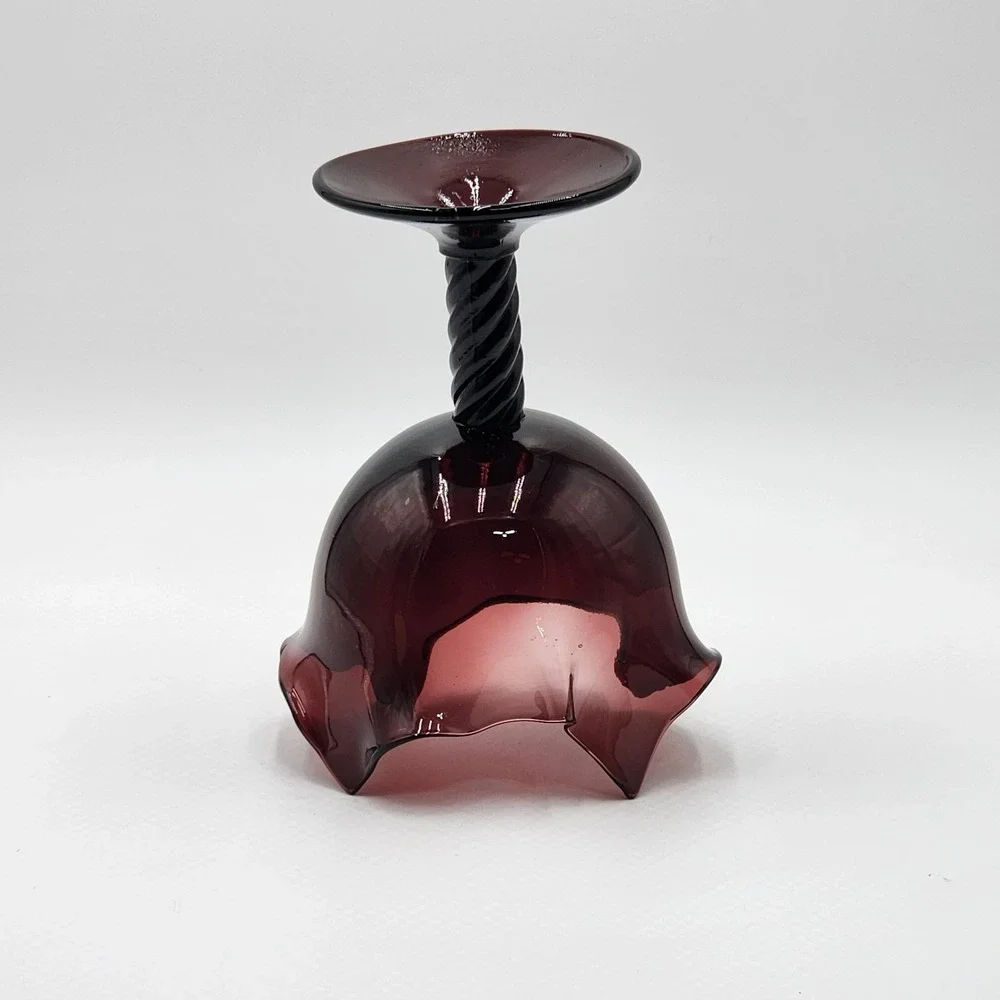 Vintage MCM Amethyst Glass Hand Blown Handkerchief Rim Twisted Stem Vase 9 inch
